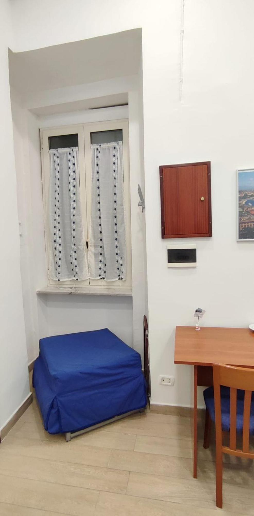 Casa Vacanze Napoli Centro Carmen & Sara Luaran gambar